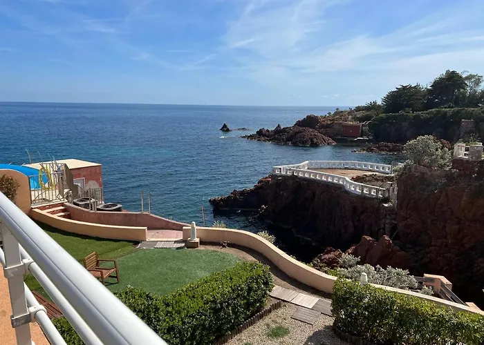 Dans Pieds Dans L'eau